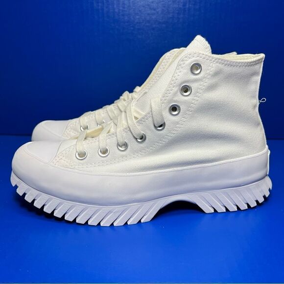 Converse Chuck Taylor All Star Lugged Hi-Top 2.0 Shoes in All White Canvas - Picture 3 of 11